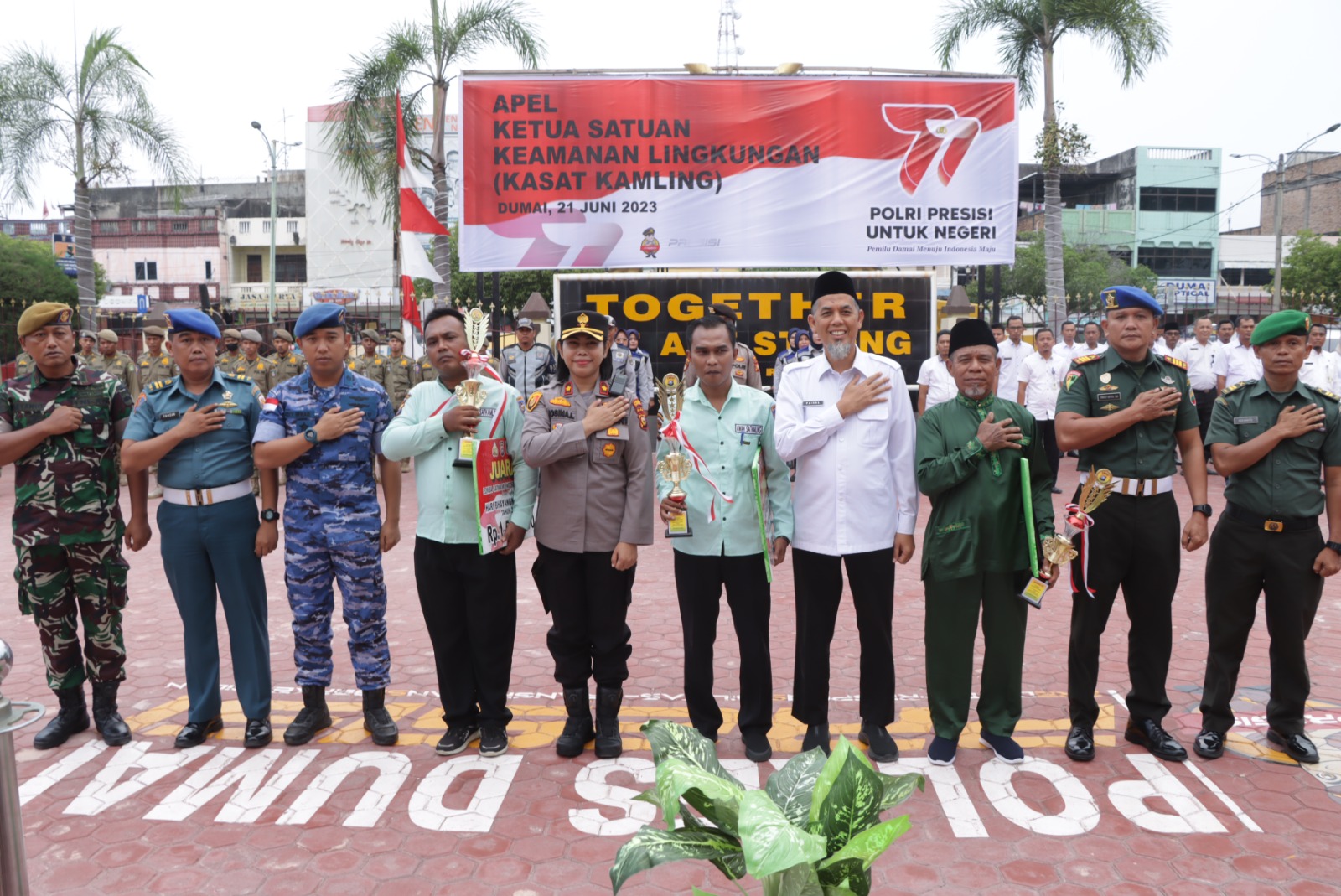 Raih Poskamling Terbaik Se-Dumai, Wali Kota Ucapkan Selamat Kepada Kelurahan Bukit Datuk