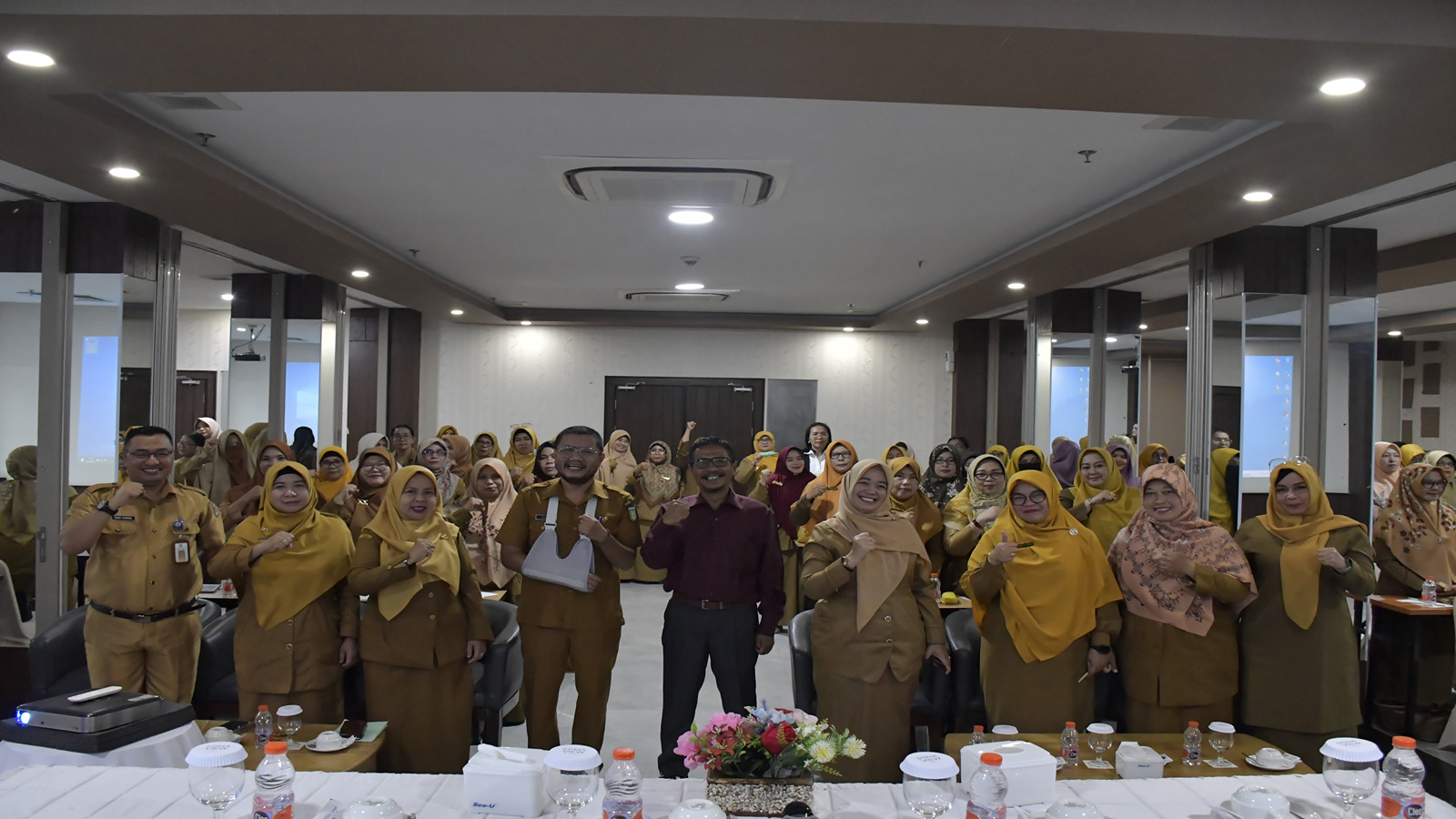 SEMINAR PENINGKATAN PEMBINAAN DAN PENGAWASAN KEPALA SEKOLAH