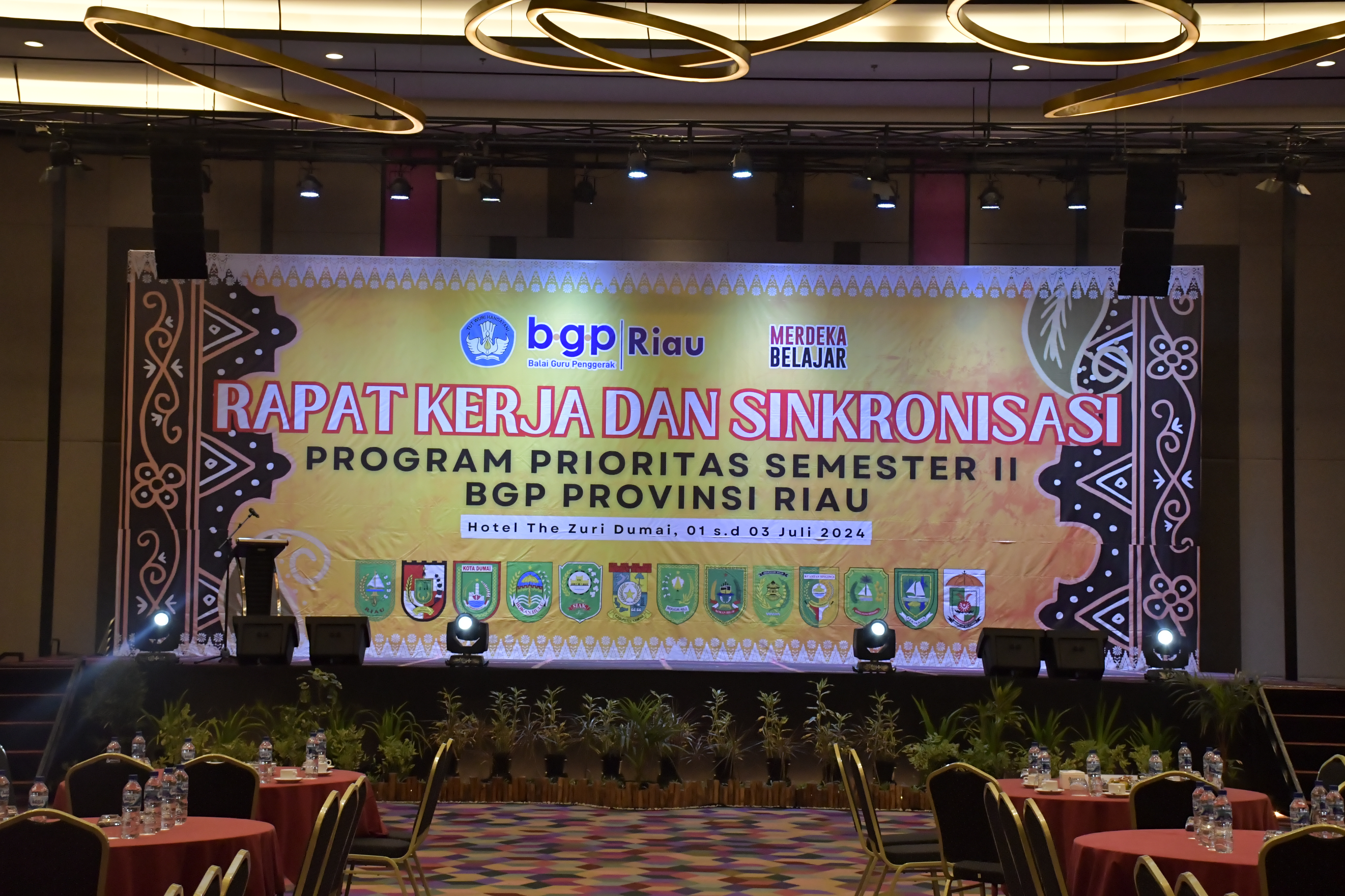 RAPAT KERJA DAN SINKRONISASI PROGRAM PRIORITAS BGP ( BALAI GURU PENGGERAK ) PROVINSI RIAU